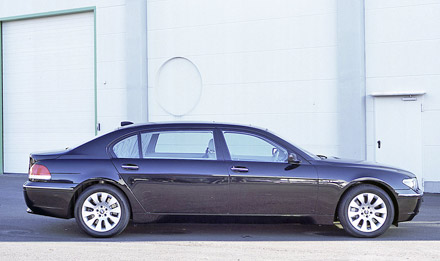 http://205207.online.fr/cars/BMW%20s%E9rie%207%20Limo%20-%20001%20(760Li%20-%20E66).jpg